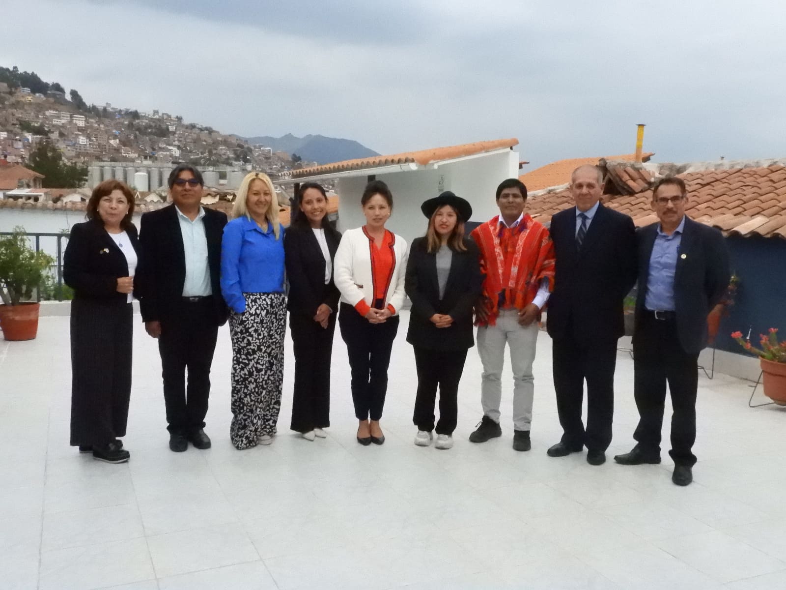 Cusco - Reunión de lideresas cusqueñas con embajadora de los Estados Unidos
